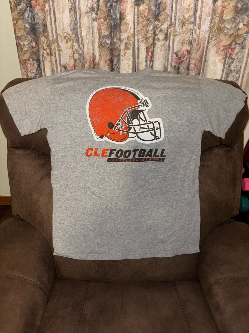 NFL Team Apparel Gray Men’s Tee